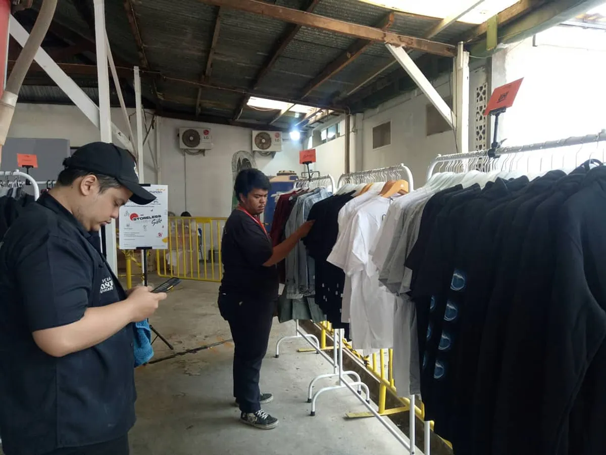 Di tengah persaingan global, produk brand lokal asal Kota Kembang menunjukkan kepercayaan diri dan kualitas yang tak bisa dipandang sebelah mata. (Sumber: Ayobandung.id | Foto: Eneng Reni Nuraisyah Jamil)