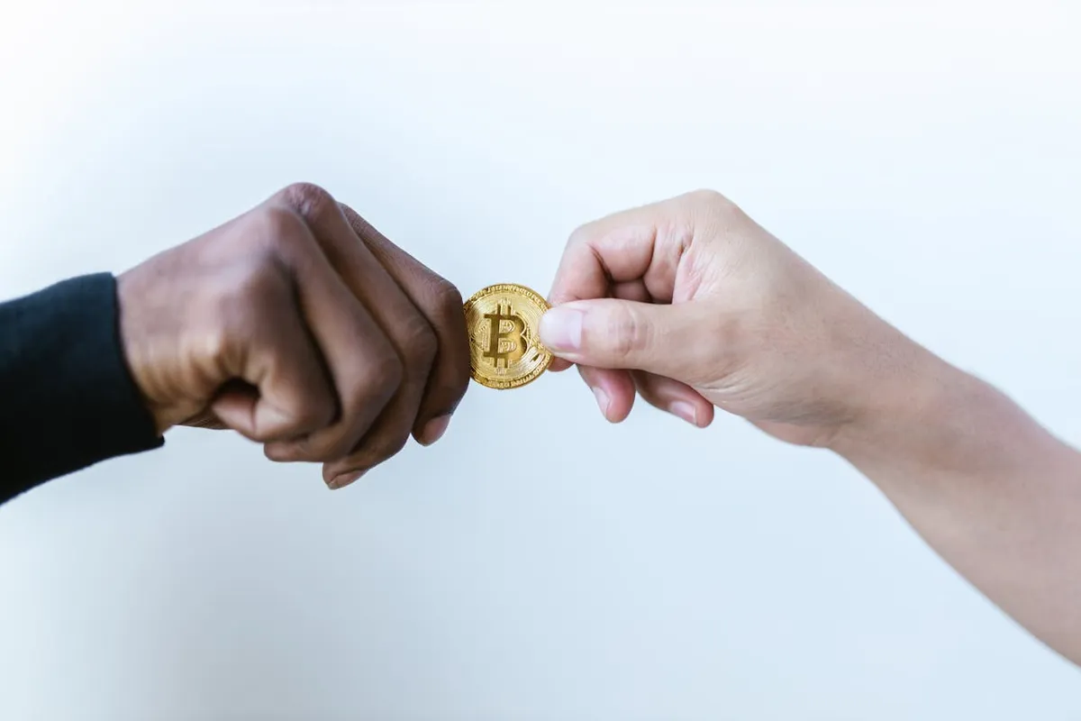 Dalam satu dekade terakhir, kripto telah menjadi alternatif investasi dan gerbang pembayaran digital terutama bagi generasi muda, pelaku UMKM, dan startup teknologi. (Sumber: Pexels/RDNE Stock project)