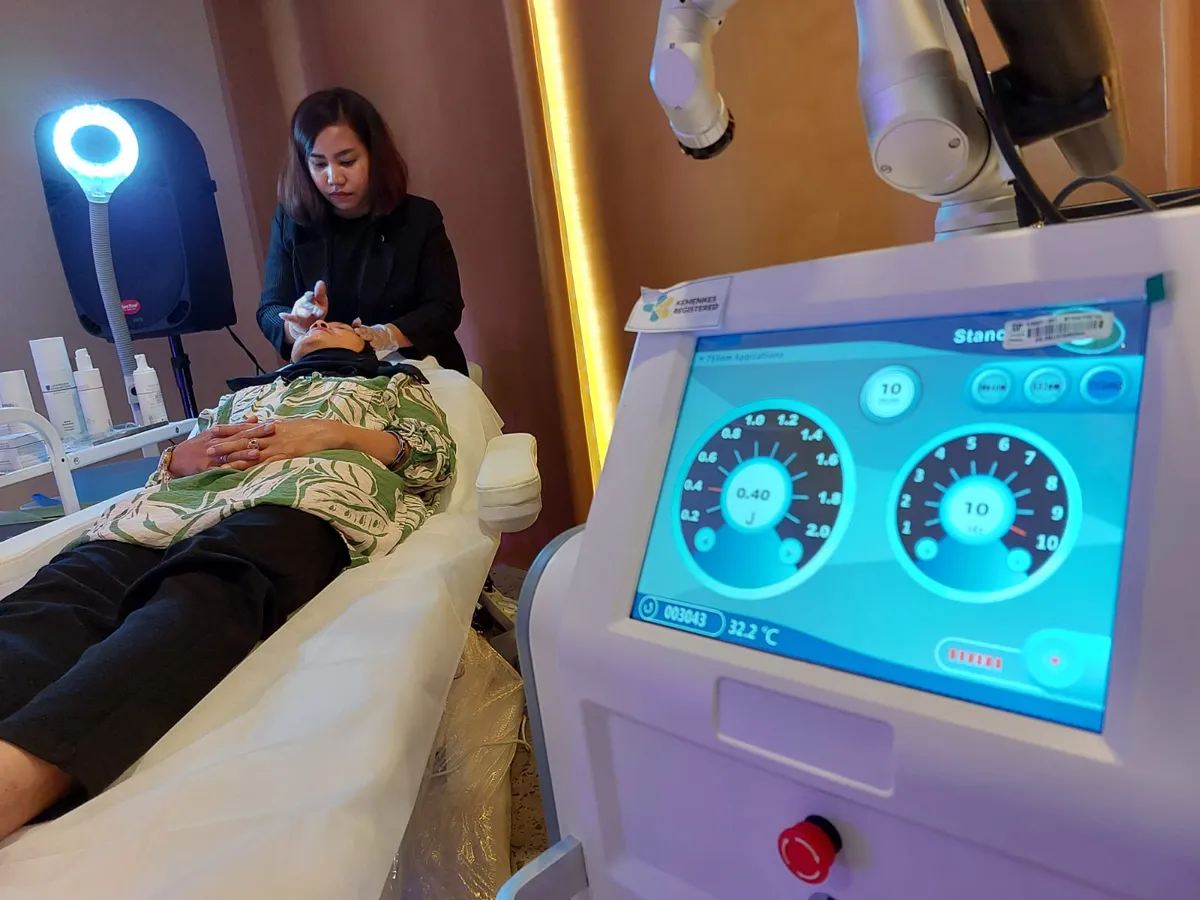 Bisnis kecantikan tumbuh dari sekadar gaya hidup menjadi kebutuhan, dan Bandung kini bukan hanya kota kreatif, tetapi kota dengan daya beli dan selera estetika yang tinggi. (Sumber: Ayobandung.id | Foto: Eneng Reni Nuraisyah Jamil)