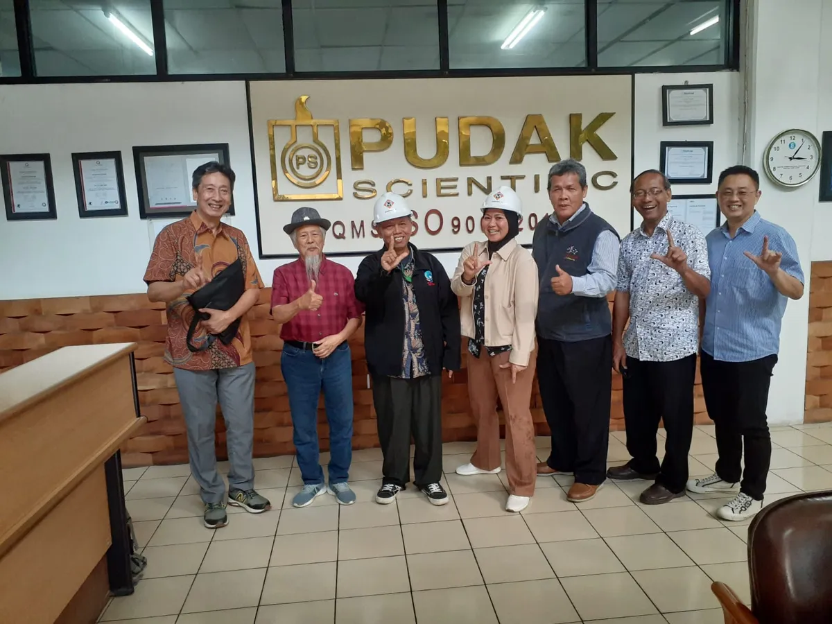 Kumpul dan ngopi bareng para insinyur di Pudak (Sumber: dokpri | Foto: Totok Siswantara)
