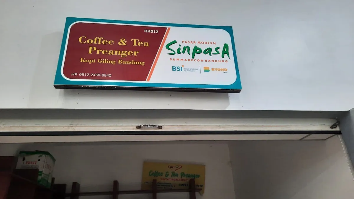 kios coffe and preanger (Sumber: dokumentasi penulis)