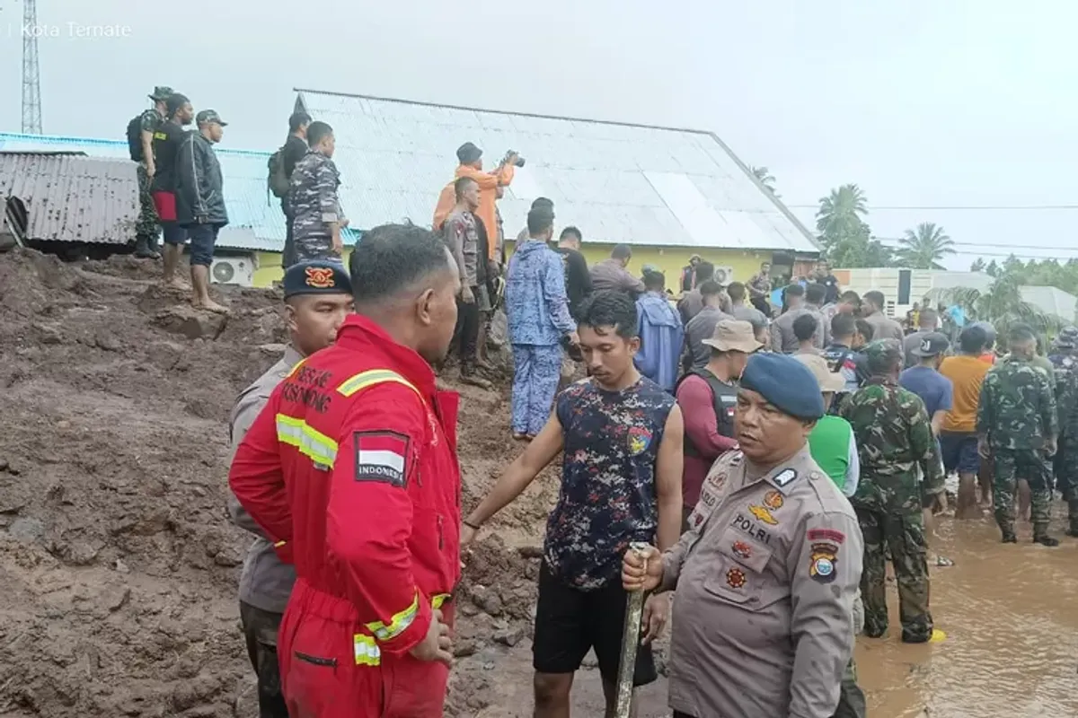 Mitigasi di lokasi terdampak banjir bandang. (Sumber: Ayoindonesia.com | Foto: Ananda MF)