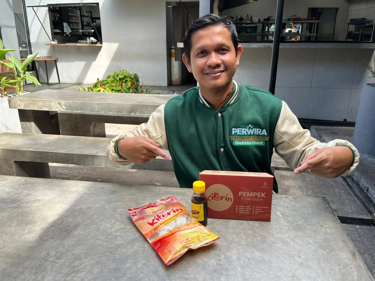 Pemilik Pempek Kiarin Dodi (Foto: Rizma Riyandi)