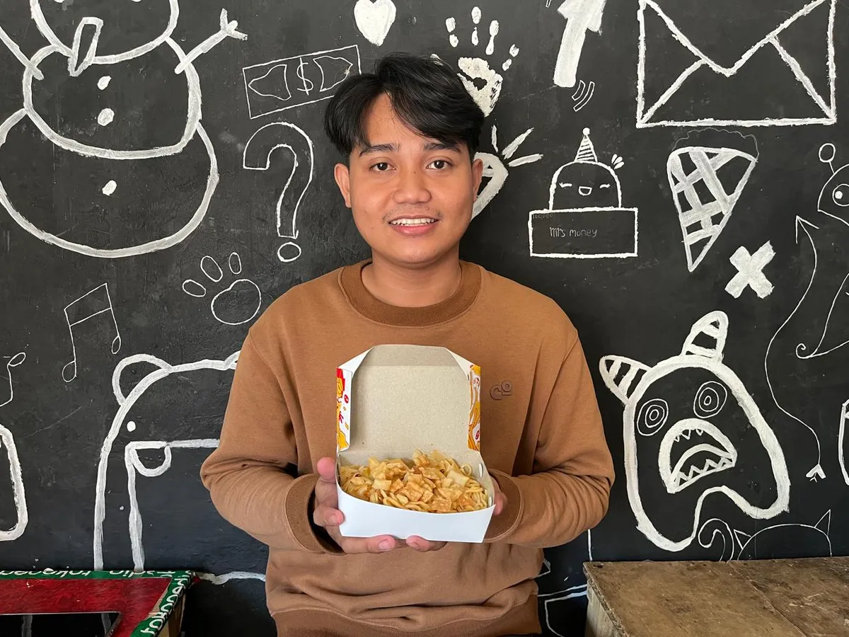 Owner Gerobak Wonton Kita, Muhamad Rio Henri Prayoga (Foto: Rizma Riyandi)