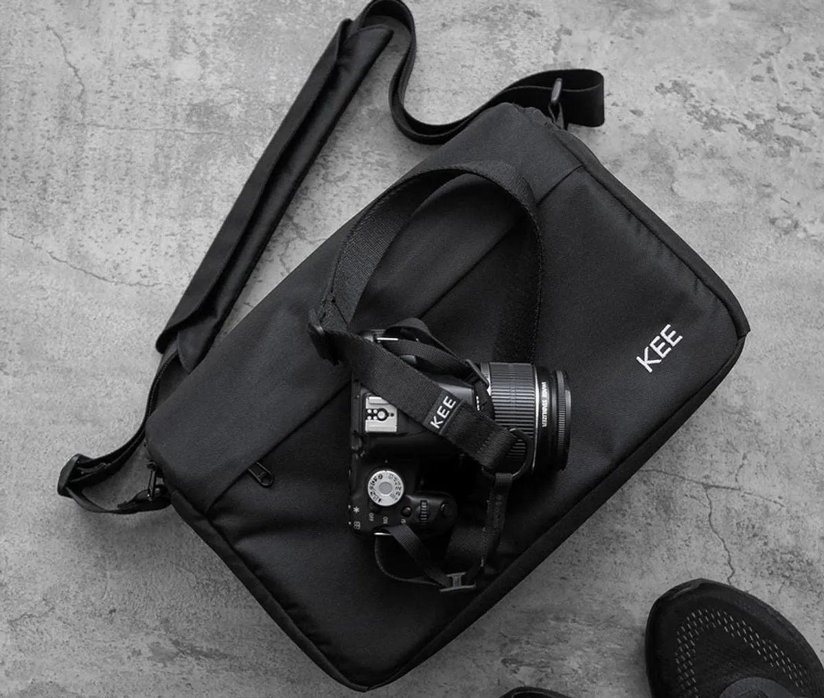 Koleksi produk tas kamera KEE. (Sumber: instagram.com/kee.id)