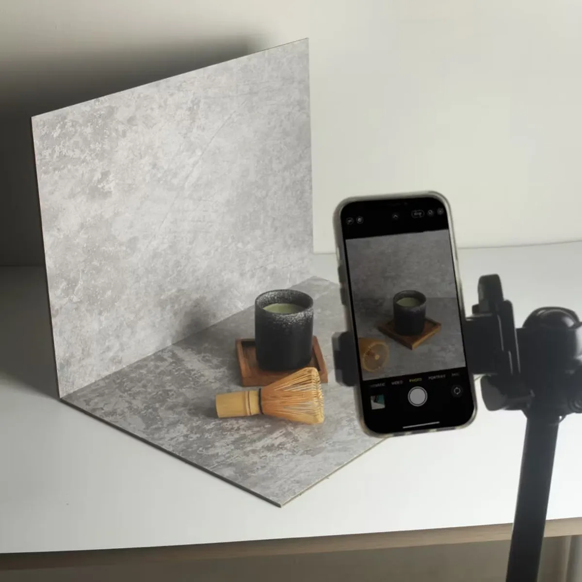 Alasfotoprops hadir sebagai solusi visual yang membantu pelaku UMKM tampil lebih profesional dan menjangkau pasar digital dengan percaya diri. (Sumber: Alasfotoprops)