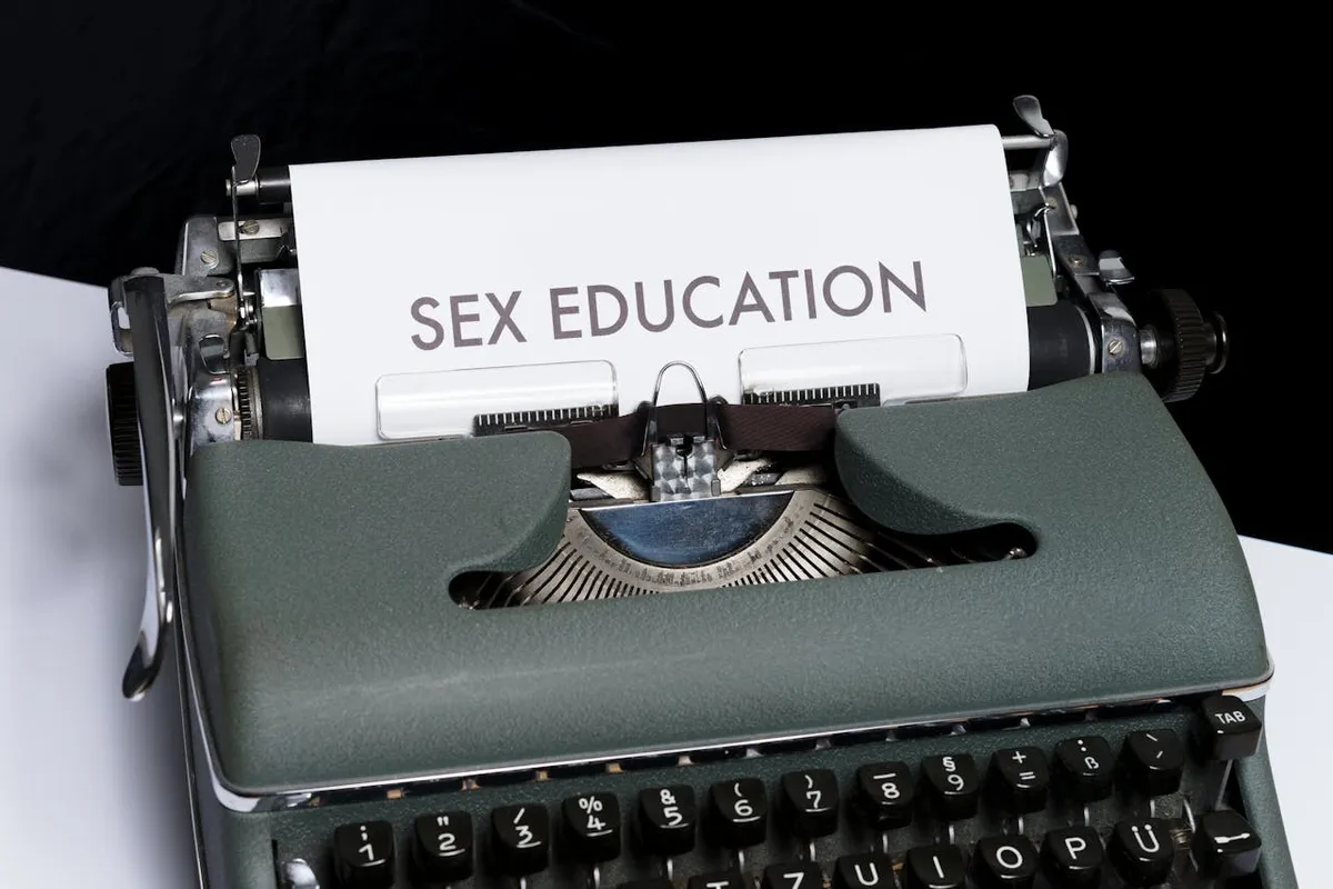 Demi cegah pelecehan seksual, perlu sex education sejak dini. (Sumber: Pexels/Markus Winkler)