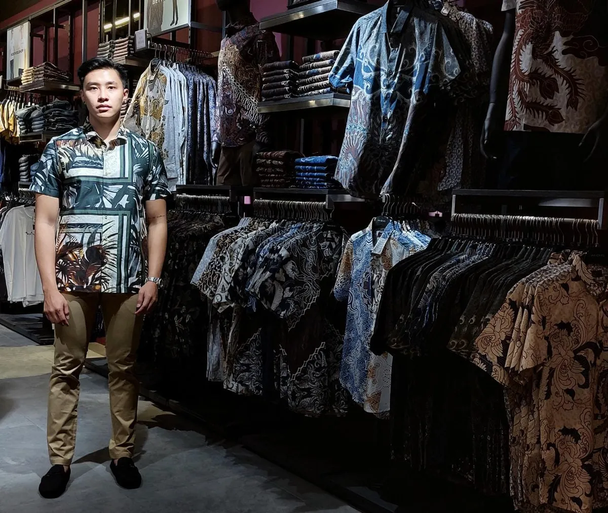 Koleksi produk fashion dari brand lokal MOC. (Sumber: Ayobandung.id)