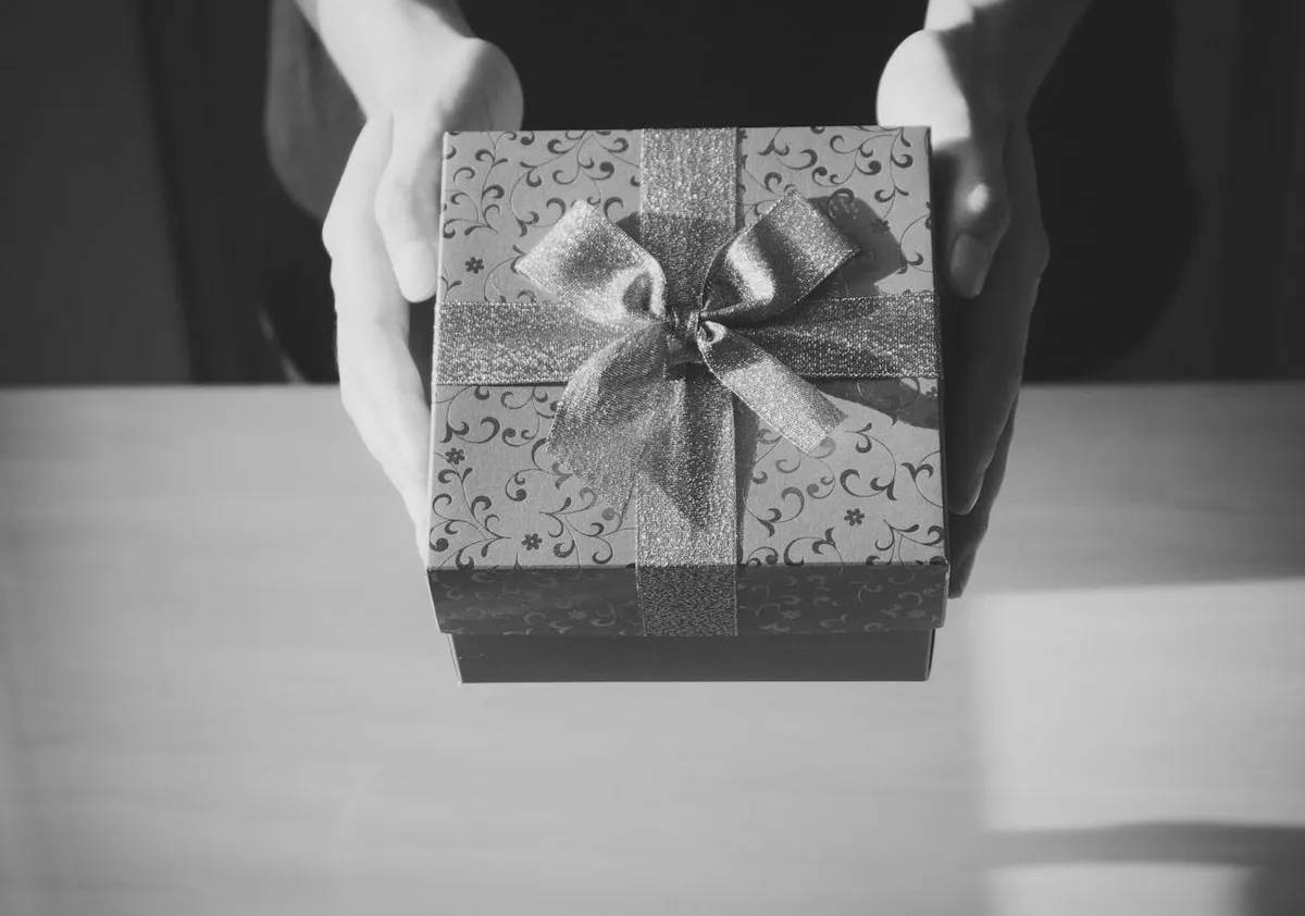 Kata “Self Reward” sudah sangat nyaman dikenal oleh telinga para Gen Z. (Sumber: Pexels/Porapak Apichodilok)