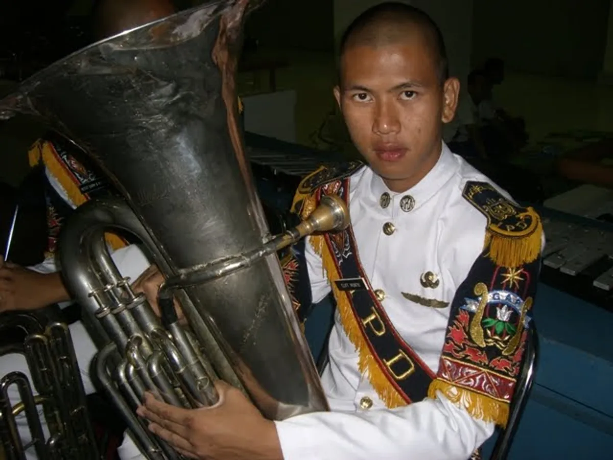 Mendiang Cliff Muntu. (Sumber: bumiaccilong.blogspot.com)