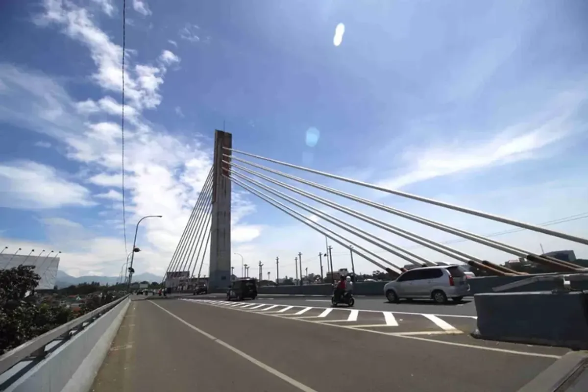 Flyover Pasupati Bandung. (Sumber: Ayobandung | Foto: Irfan Al Faritsi)