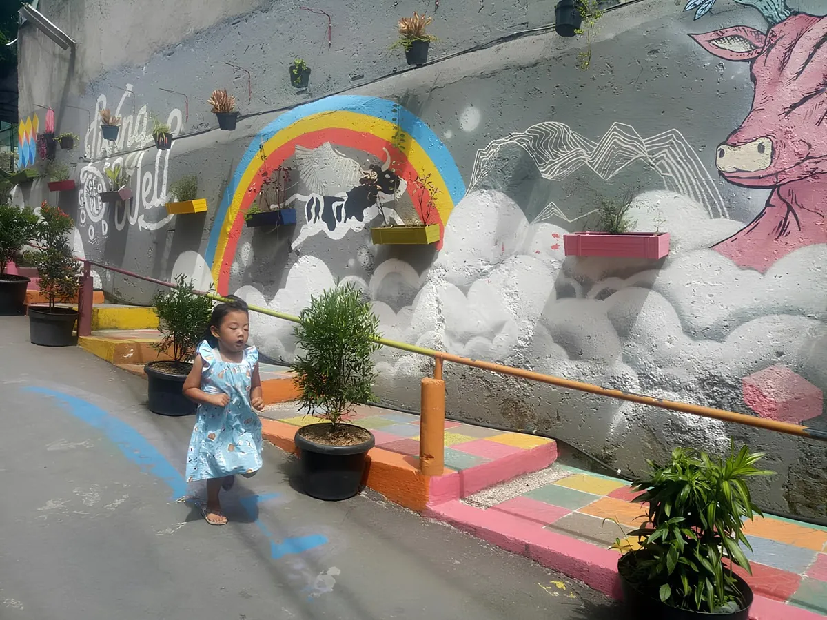 Kampung Cibunut menjelma menjadi simbol pemberdayaan ekonomi wilayah dan pemuda melalui semangat ekonomi kreatif yang tumbuh dari akar komunitas. (Sumber: Ayobandung.id | Foto: Eneng Reni Nuraisyah Jamil)