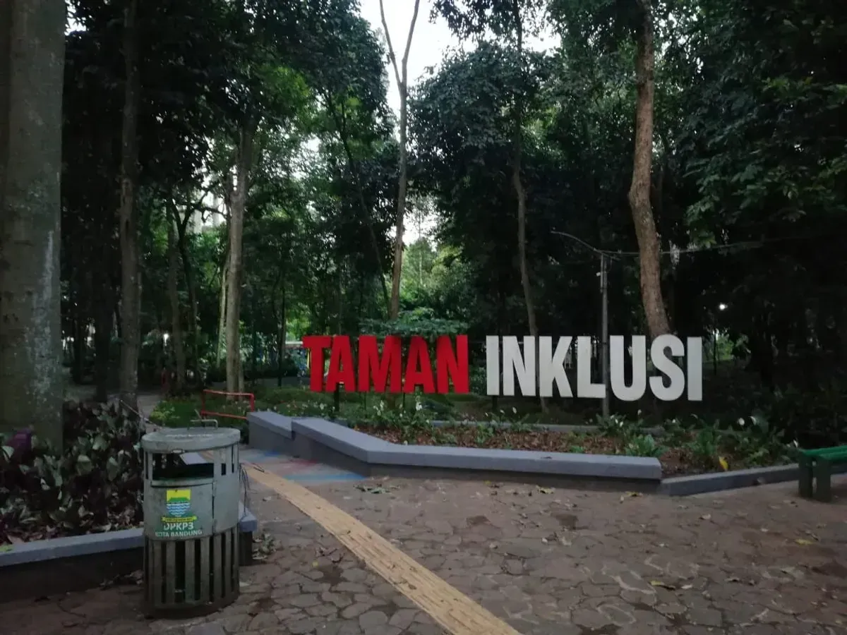 Taman Inklusi, salah satu taman yang ada di Kota Bandung. (Sumber: Ayobandung.id)