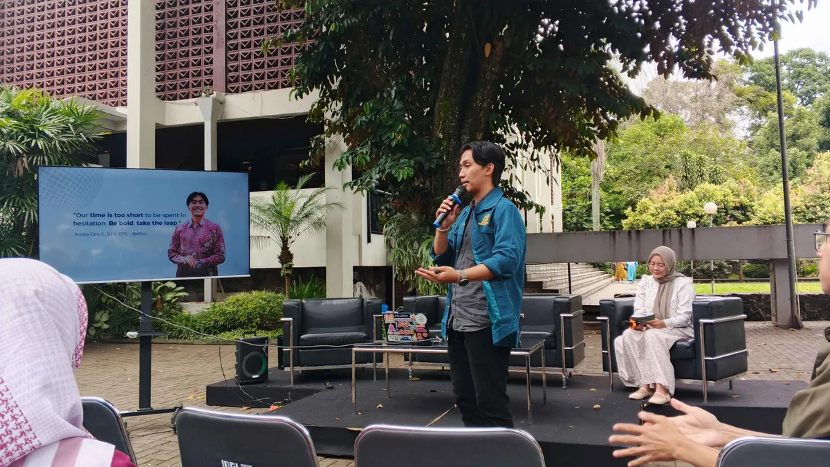 Andika Fibio Pembicara tema Kepemimpinan (Sumber: Dokumentasi Penulis | Foto: Dias Ashari)