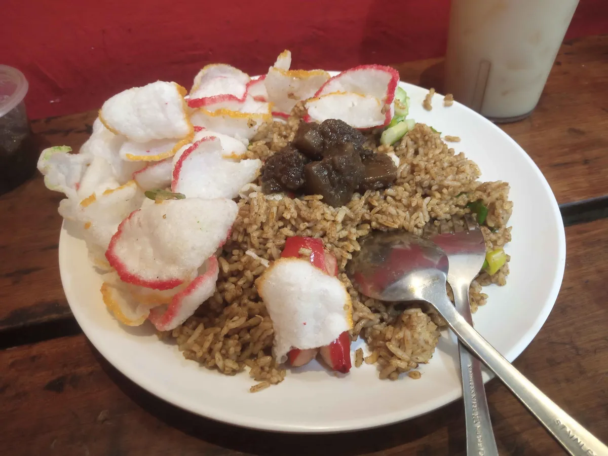 Nasi Goreng dengan banyak cabang di Bandung (Sumber: Dokumentasi Penulis | Foto: Dias Ashari)