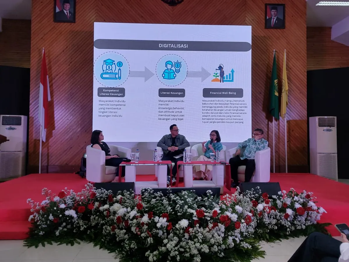 Seminar bertajuk “#DoITCERDAS: Belajar Strategi Keuangan Untuk Wujudkan Cheetah Cheetah (cita-cita)” mengajak mahasiswa memahami pentingnya pengelolaan keuangan yang bijak. (Sumber: Ayobandung.id | Foto: Eneng Reni Nuraisyah Jamil)