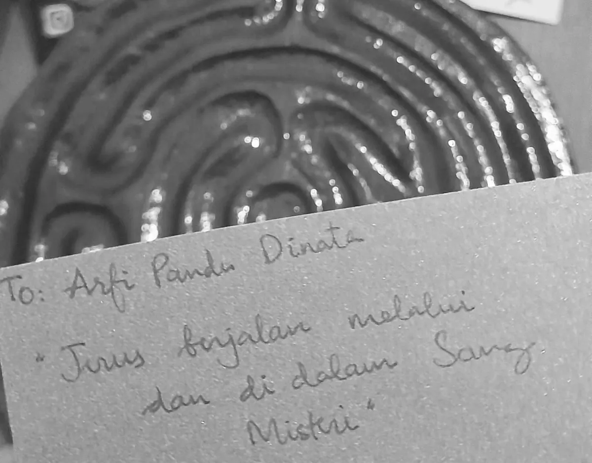 Media Tanah Liat untuk Doa Labirin (Sumber: Dokumentasi Pribadi | Foto: Arfi Pandu Dinata)