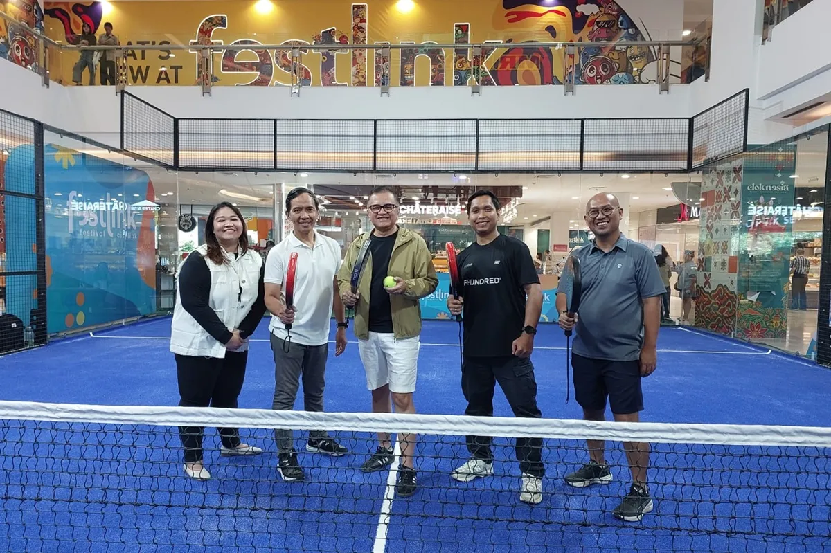 Pusat perbelanjaan kini bertransformasi menjadi ruang multifungsi yang menggabungkan belanja, rekreasi, dan olahraga dalam satu pengalaman terpadu. (Sumber: Ayobandung.id | Foto: Eneng Reni Nuraisyah Jamil)