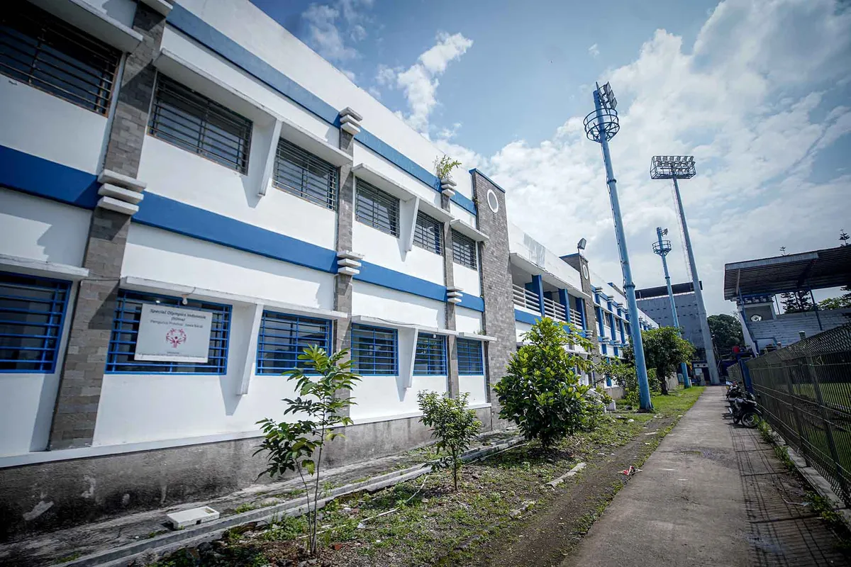 Stadion Sidolig dari luar. (Sumber: Ayobandung | Foto: Kavin Faza)