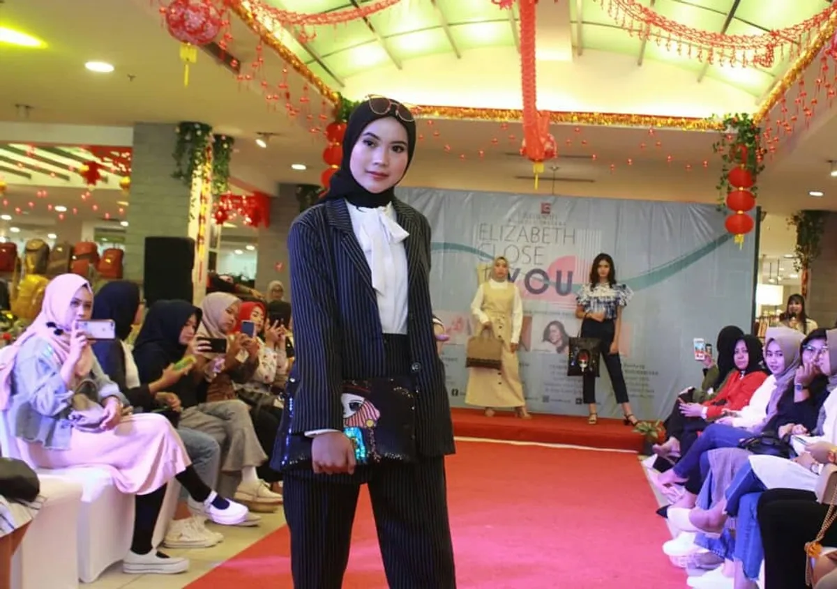 Koleksi tas dari brand lokal Elizabeth. (Sumber: Ayobandung.id | Foto: Eneng Reni Nuraisyah Jamil)