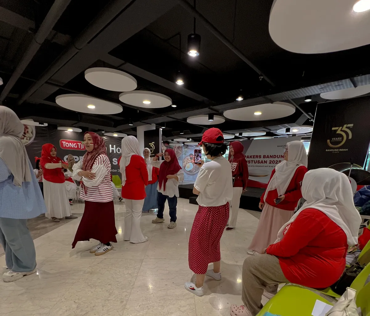 Puluhan fotografer perempuan yang tergabung dalam Kompakers Bandung menjadikan fotografi sebagai ruang tumbuh, berkarya, dan berbagi cerita. (Sumber: dok. Kompakers Bandung)