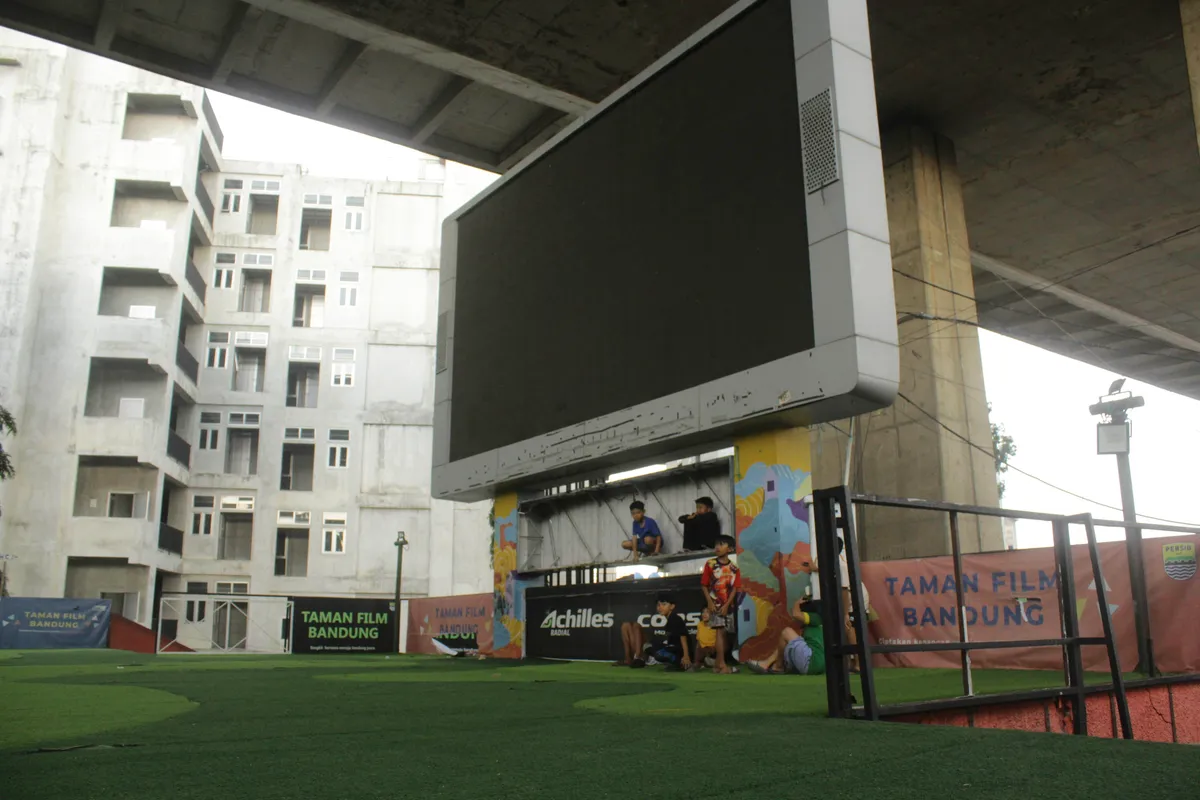 Taman Film ditinggalkan oleh komunitas sineas sebagai venue kegiatan karena fasilitas audio visual yang kurang mumpuni. (Sumber: Ayobandung.com | Foto: /Magangfoto/Reynaldi Hasian Simamora)