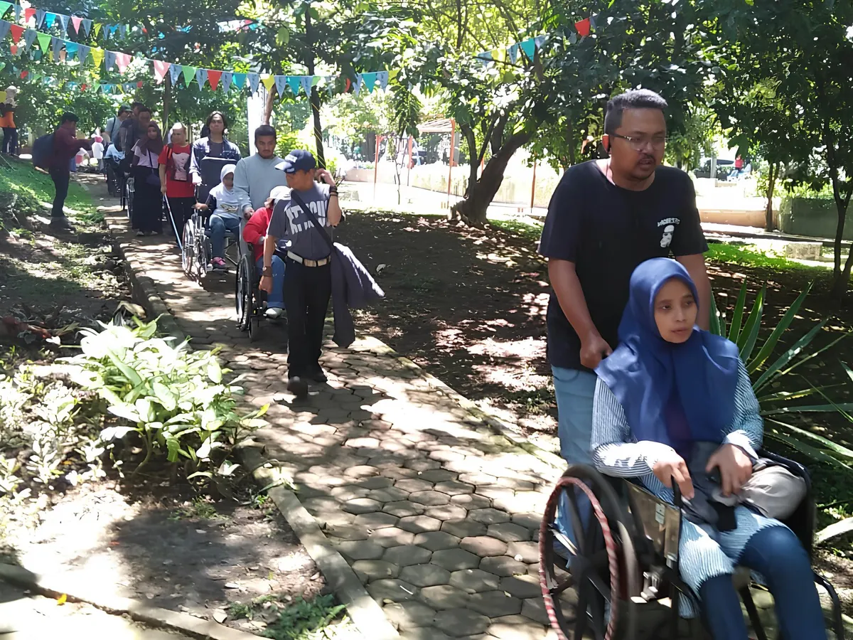 BBFT ingin masyarakat melihat langsung bahwa difabel bukan kelompok yang terpisah. Mereka ada, dan mereka ingin dilibatkan. (Sumber: Ayobandung.id | Foto: Eneng Reni Nuraisyah Jamil)