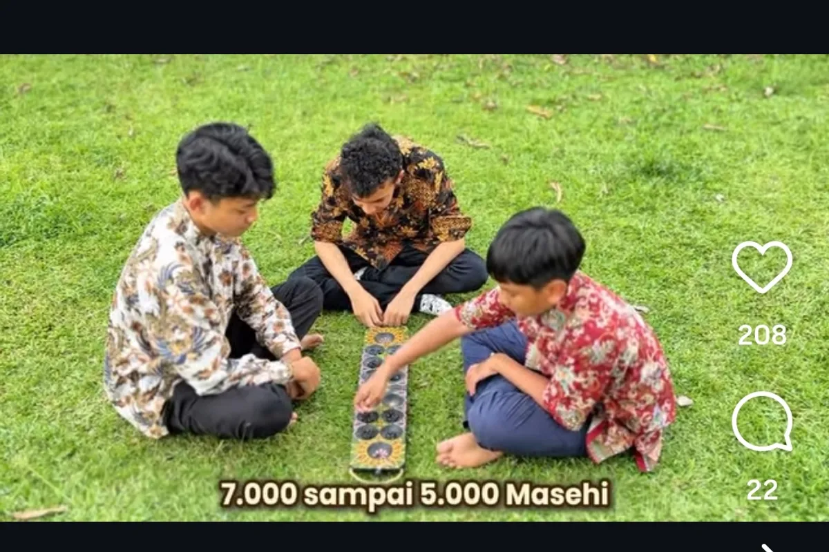 Permainan Tradsional Congklak (Sumber: Instagram | @eyenounn)