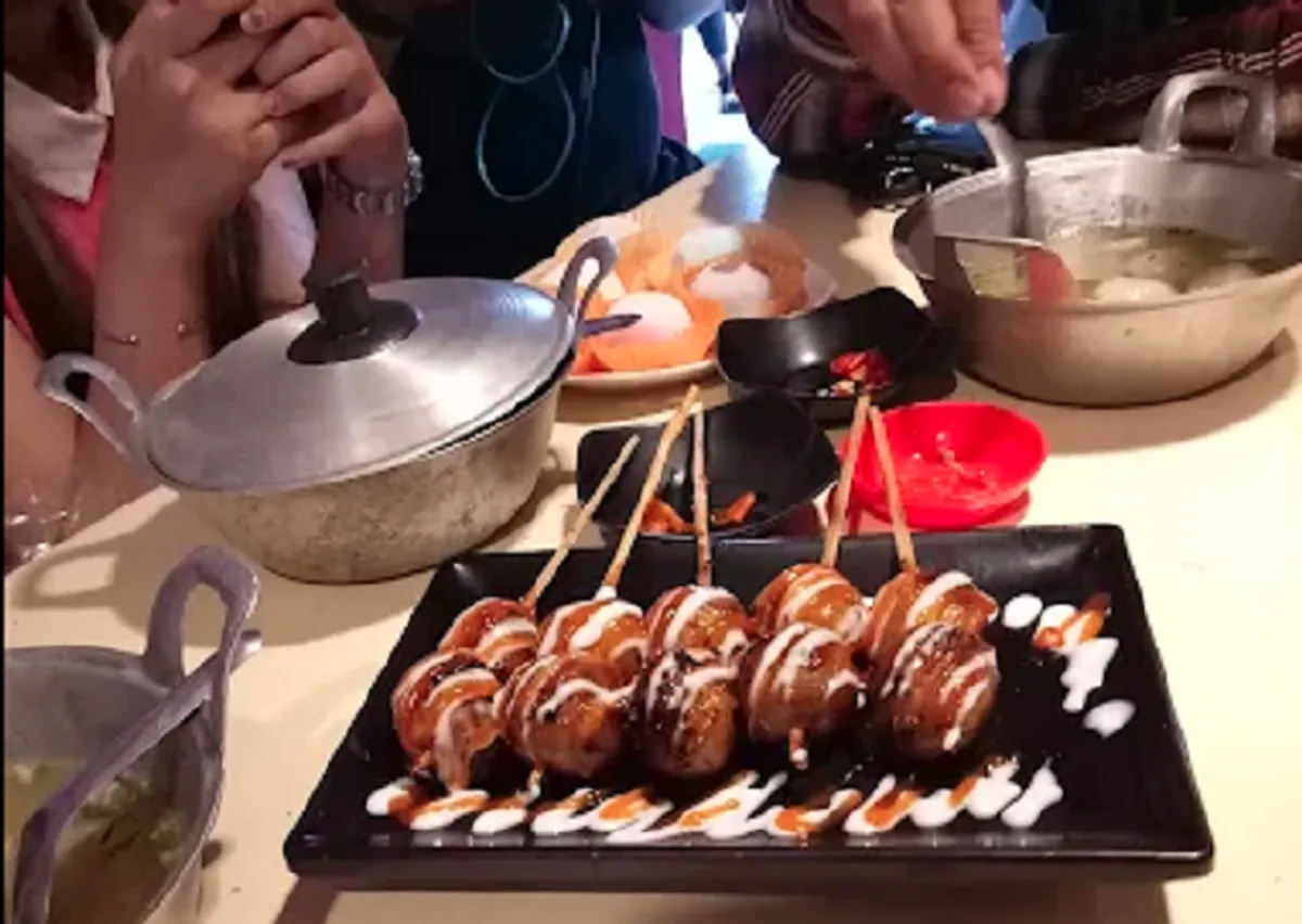 Bakso Bakar di Kedai Mochilok. (Foto: GMAPS)