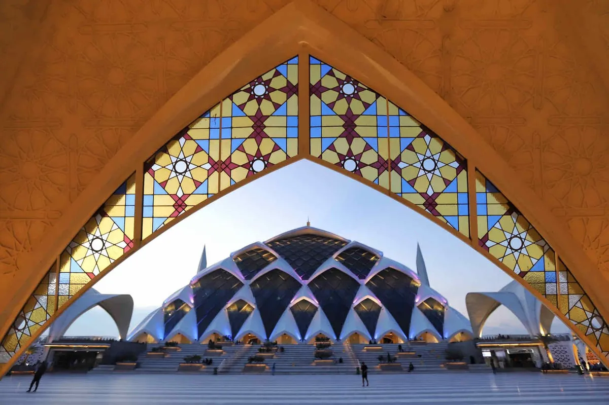 Masjid Raya Al Jabbar di Kota Bandung. (Sumber: Ayobandung.id | Foto: Irfan Al-Faritsi)