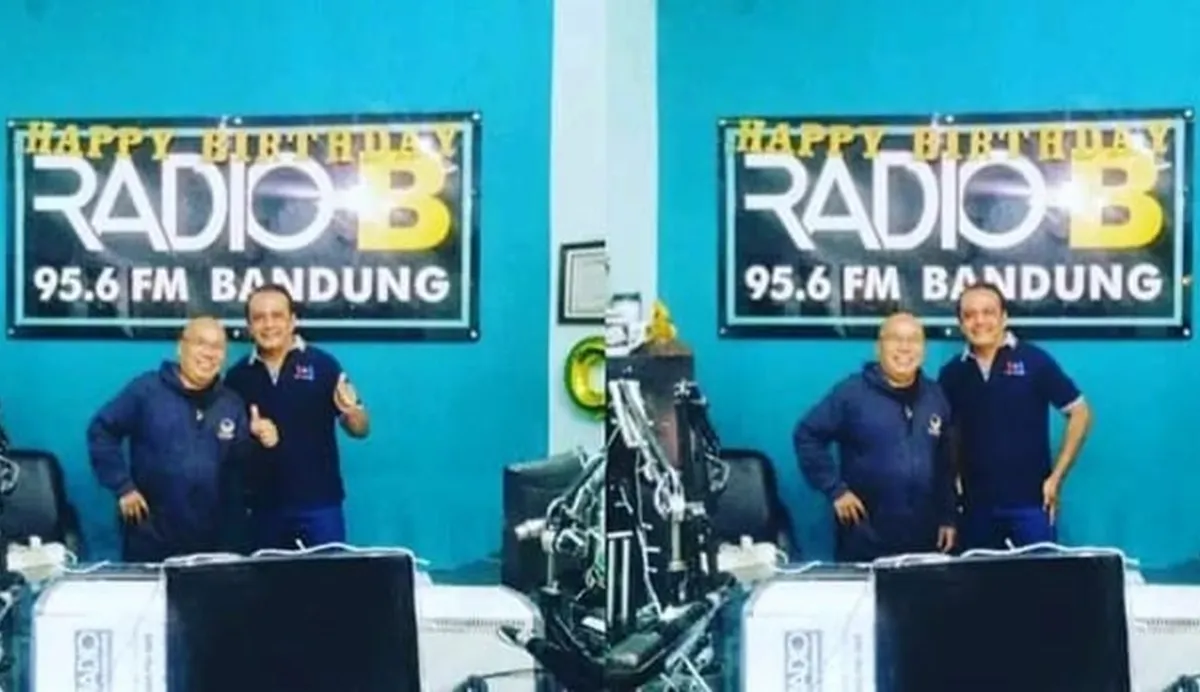 Penulis bersama Bang Sonjaya Akbar, mantan penyiar Radio Ganesha Bandung yang pernah menjadi host THPI. (Sumber: Dokumentasi Penulis | Foto: Kin Sanubary)