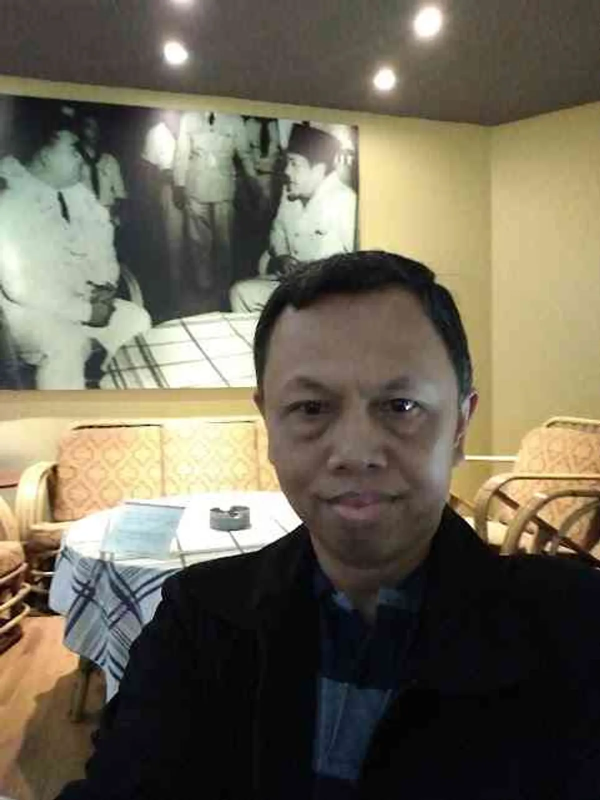 Penulis mengunjungi museum KAA di Bandung (Sumber: dokpri | Foto: Totok Siswantara)