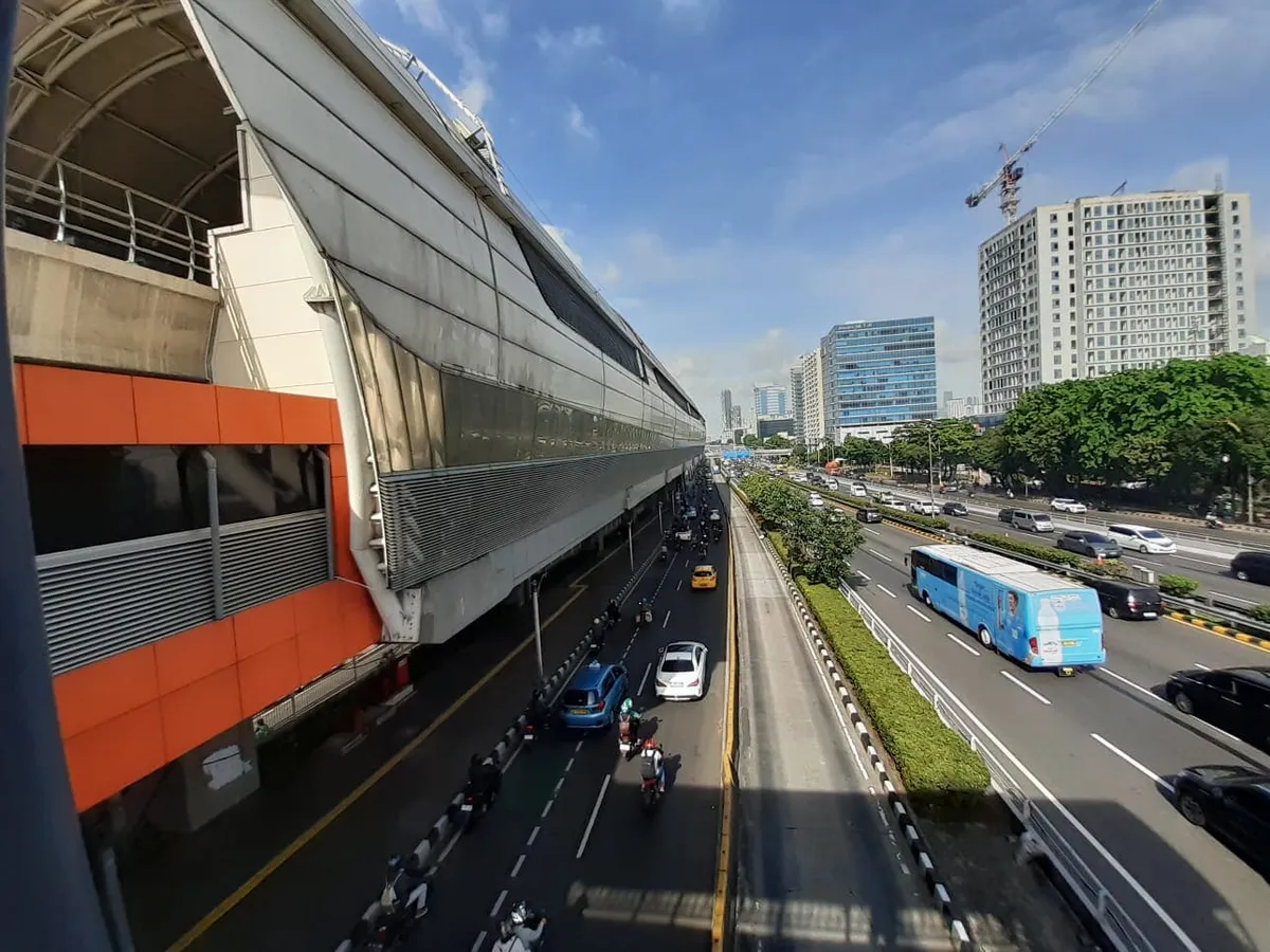 Bangunan Stasiun LRT Cikokol di Jakarta Timur (Sumber: dokpri | Foto: Totok Siswantara)