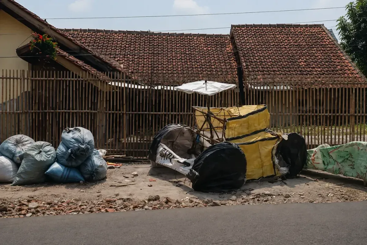 Inilah salah satu sampah karnaval 17 Agustus 2026 di kawasan Cicalengka. (Sumber: Ayomedia | Foto: Mildan Abdalloh)