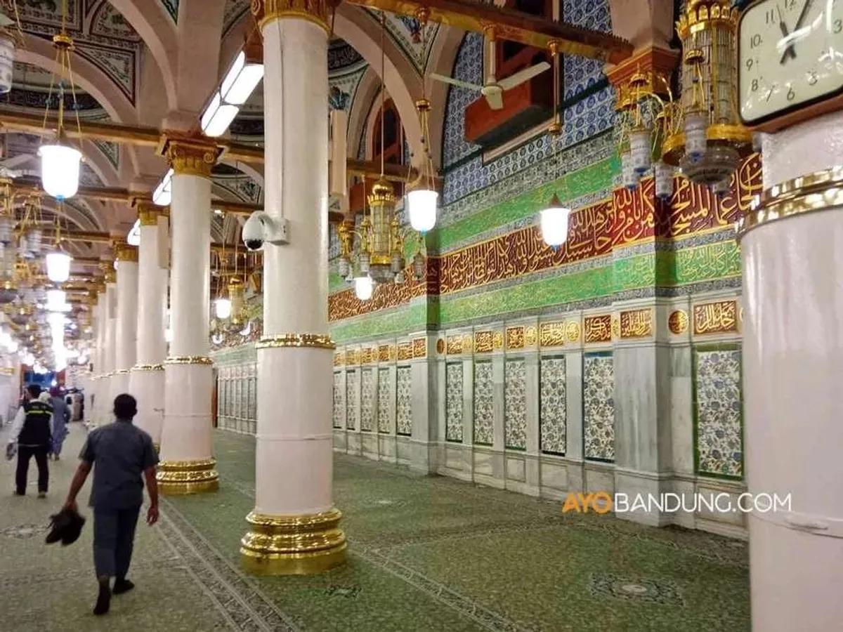 Makam Nabi Muhammad SAW di Masjid Nabawi, Madinah, Minggu 4 Juni 2023. (Sumber: ayobandung.com | Foto: Andri Ridwan Fauzi)