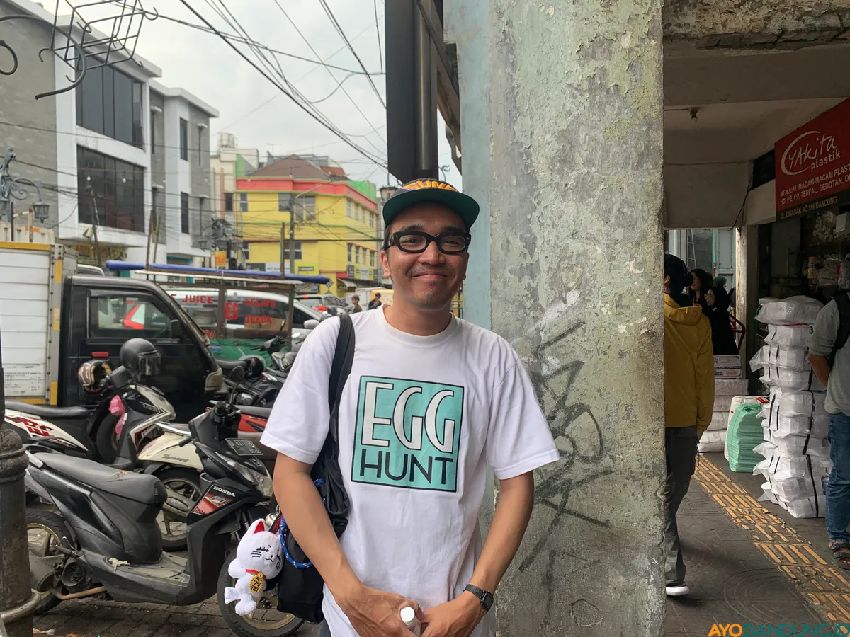 Ilham Fadilah dari Consumed Media. (Sumber: ayobandung.id | Foto: Halwa Raudhatul)