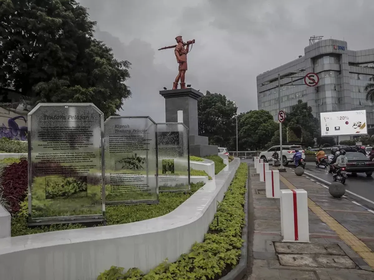 Taman di sekitar Jalan Viaduct. (Sumber: Ayobandung.id | Foto: Kavin Faza)