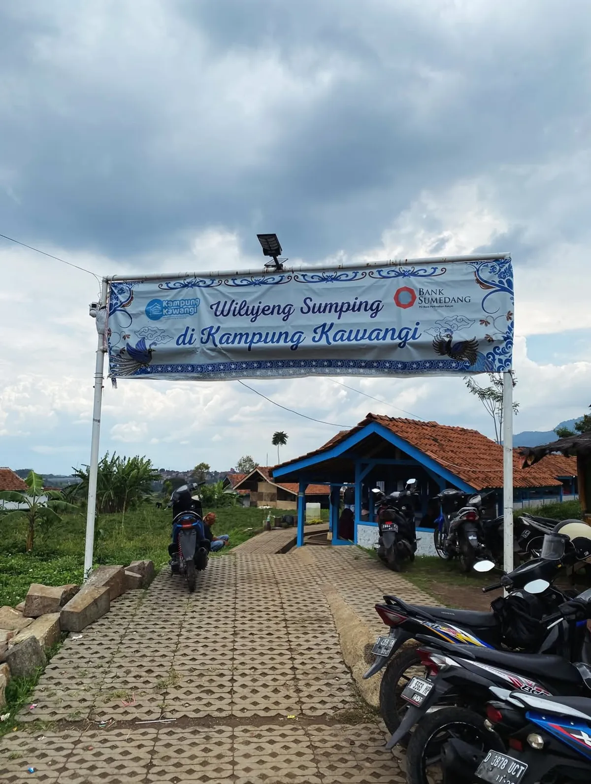 Wilujeng Sumping di Kampung Kawangi (Sumber: https://www.instagram.com/rakakunnomama | Foto: Istimewa)