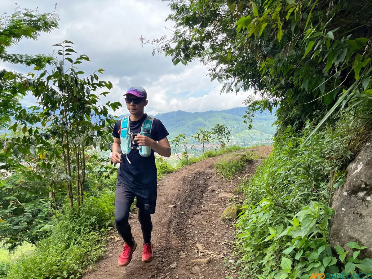 Irfan Maulana mulai menggemari trail running sejak sekitar 2020. (Sumber: ayobandung.id | Foto: Ilham Maulana)