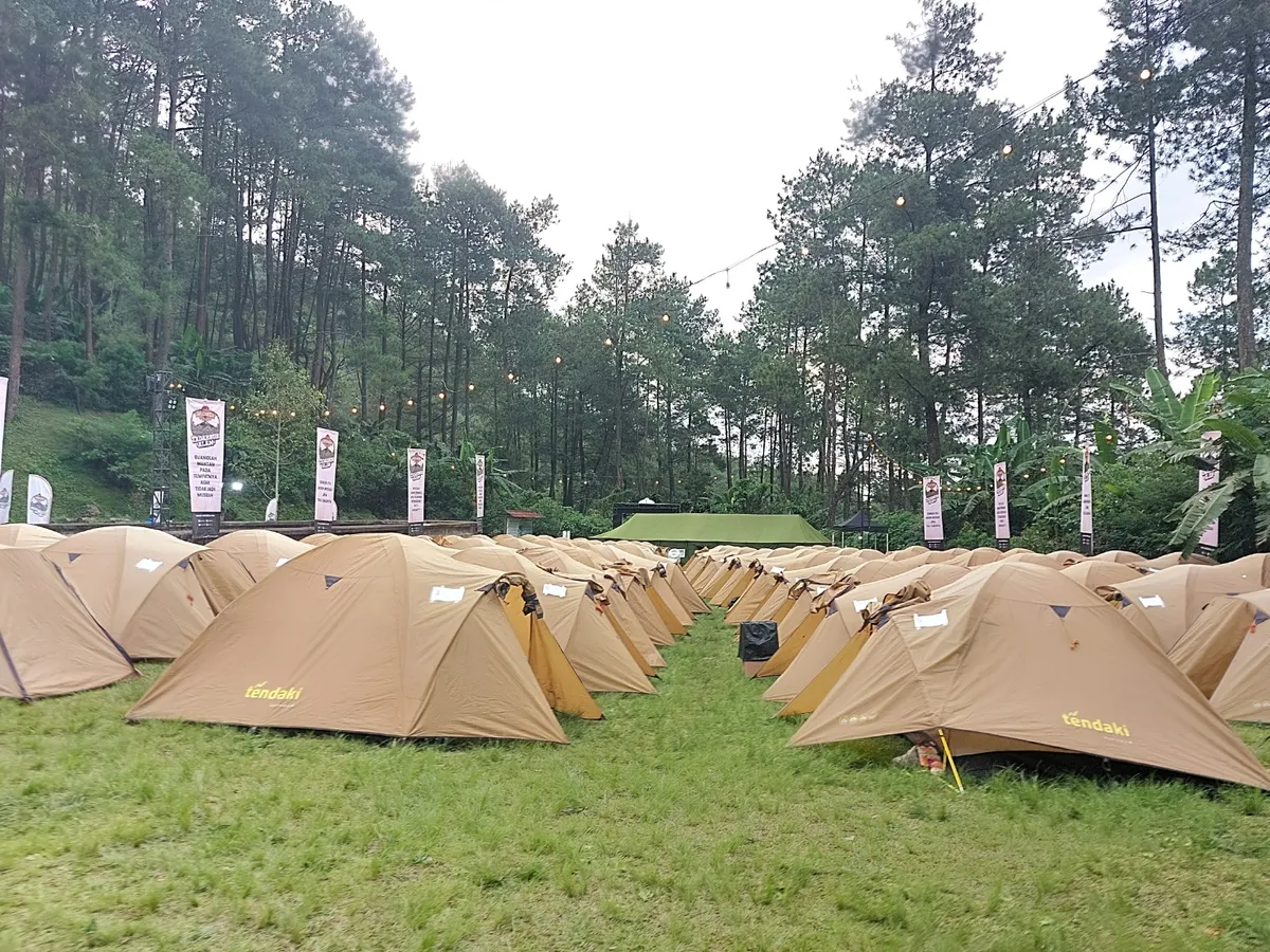 Tadabbur Alam Silatusantren menjadi panggung refleksi spiritual sekaligus ekologis. (Sumber: Ayobandung.id | Foto: Eneng Reni Nuraisyah Jamil)