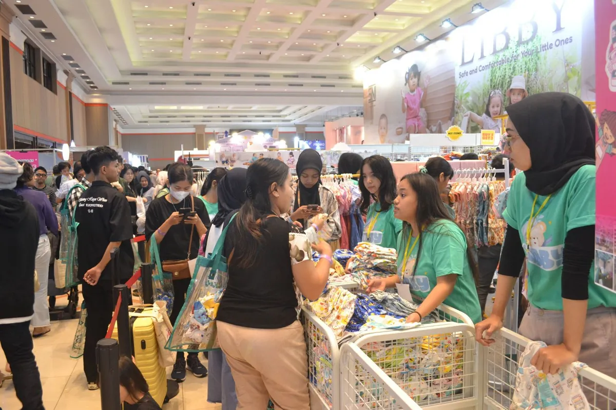 Perkembangan produk bayi dan anak makin menunjukkan dinamika. Dari fashion, skincare, vitamin, makanan sehat, bahkan mainan edukatif, semua lini bergerak cepat dan variatif. (Sumber: IMOBY Bandung)