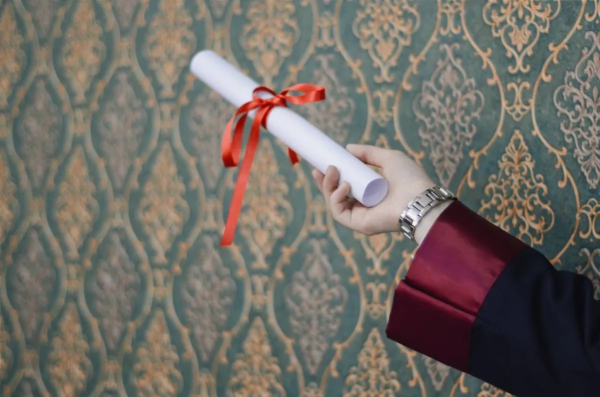 Ilustrasi wisuda kuliah. (Sumber: Pexels | Foto: Gül Işık)