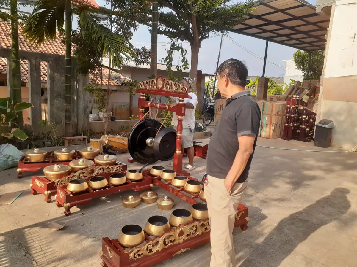 Produk alat musik gamelan untuk sekolah buatan perajin binaan Kreasi Edukasi (Sumber: dokpri | Foto: Totok Siswantara)