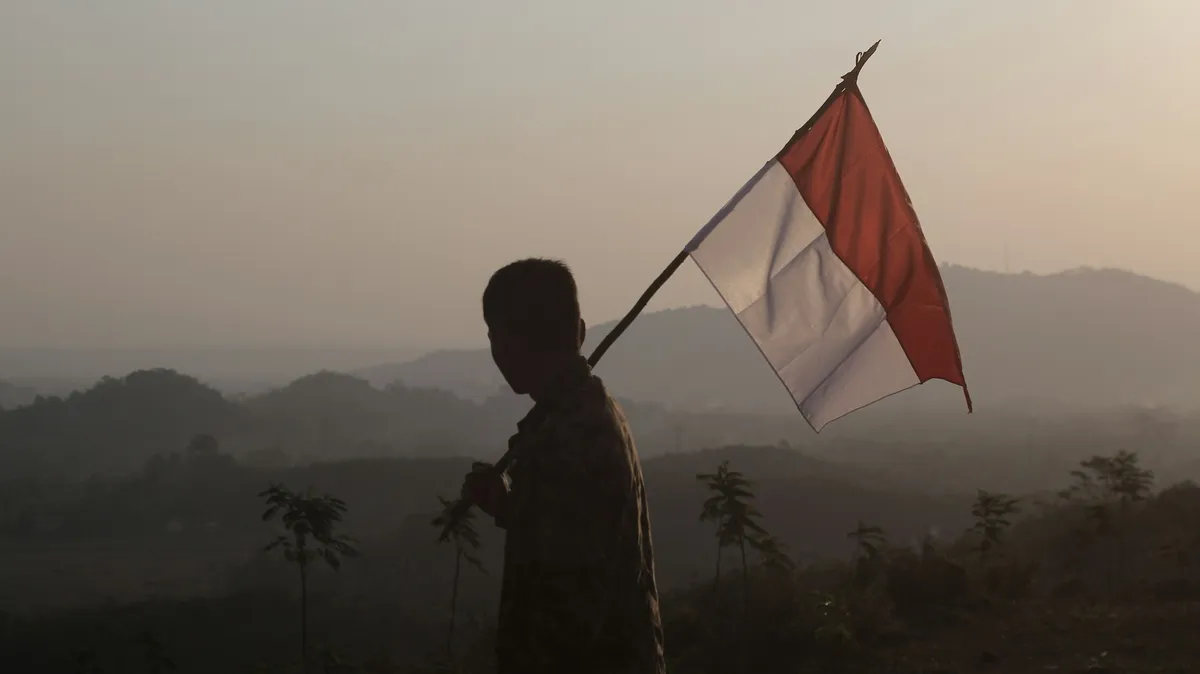 Bendera negara Indonesia. (Sumber: Unsplash | Foto: Rizky Rahmat Hidayat)