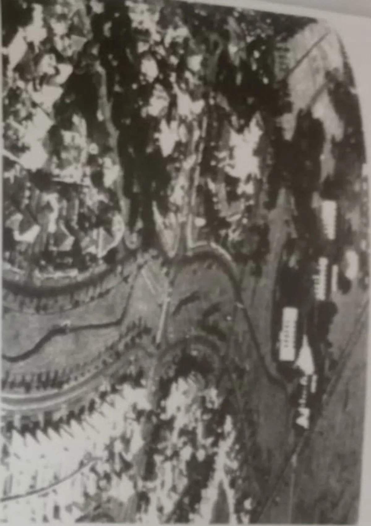 Foto udara Tjilakiplein 1920-an (Sumber: Buku Gedung Sate Bandung (2009) | Foto: -)