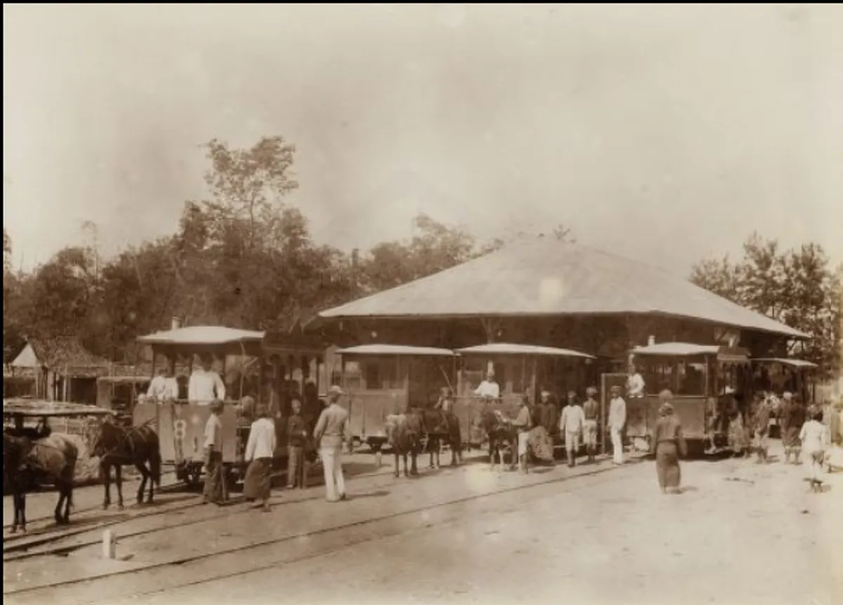 Trem Kuda(Paardentram) (Sumber: KITLV)