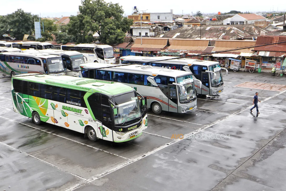 Suasana lengan Terminal Cicaheum, Kota Bandung, Selasa 3 Maret 2026. (Foto: Irfan Al Faritsi)