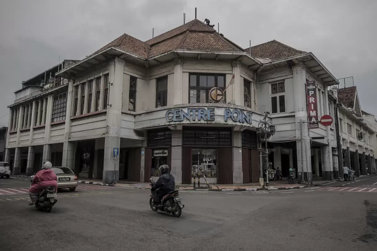 Salah satu gedung cagar budaya di Kota Bandung. (Sumber: Ayobandung.id | Foto: Kavin Faza)