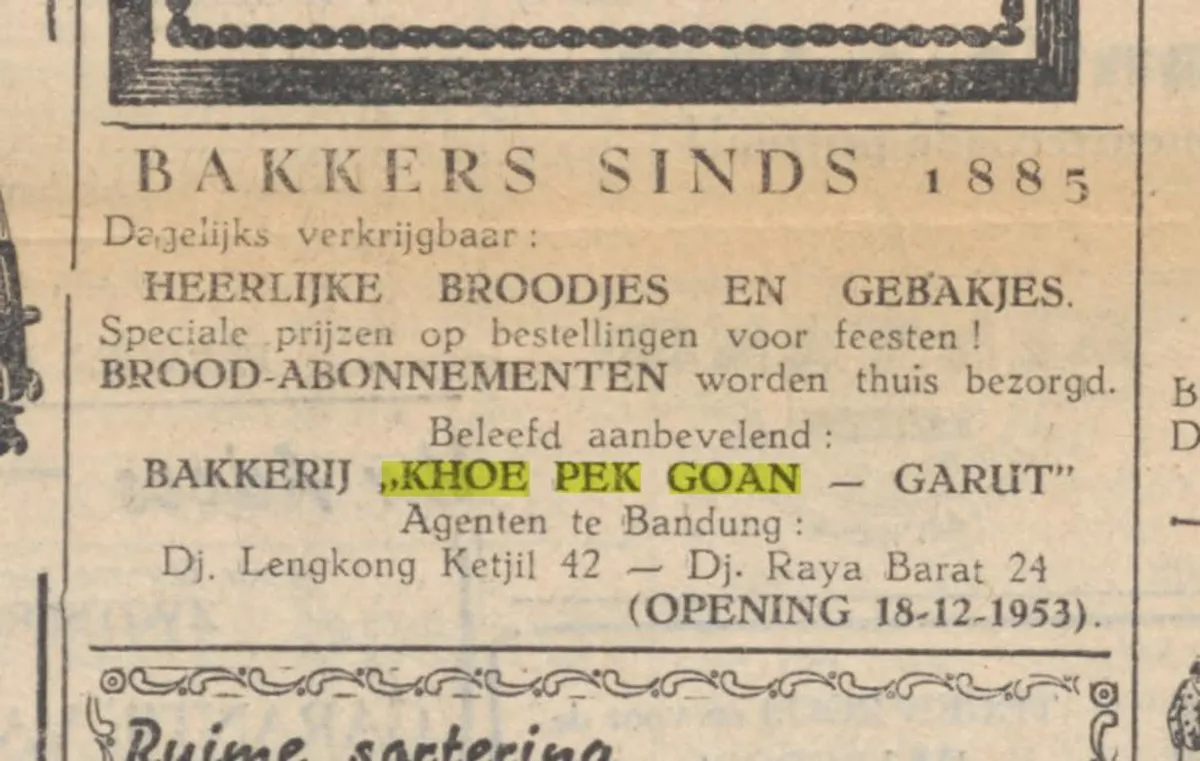 Posisi Roti Bagelen produksi Khoe Pek Goan sebagai perintis industri roti di Indonesia makin terbukti lewat iklan koran Belanda, Preangerbode, edisi 17 Desember 1953. (Sumber: www.delpher.nl)