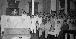 Raden Aria Adipati Wiranatakusumah V saat berpidato di Cianjur. (Sumber: Wikimedia)